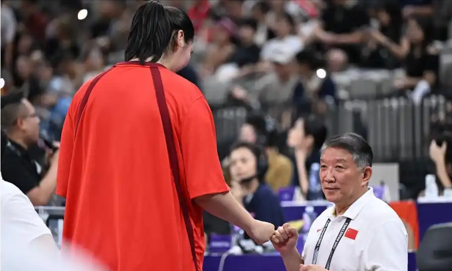 包含上海申花国际比赛日单刀错失；志在NBA季后赛名次提升；目标明确；临场指挥获称赞的词条-英雄联盟下载