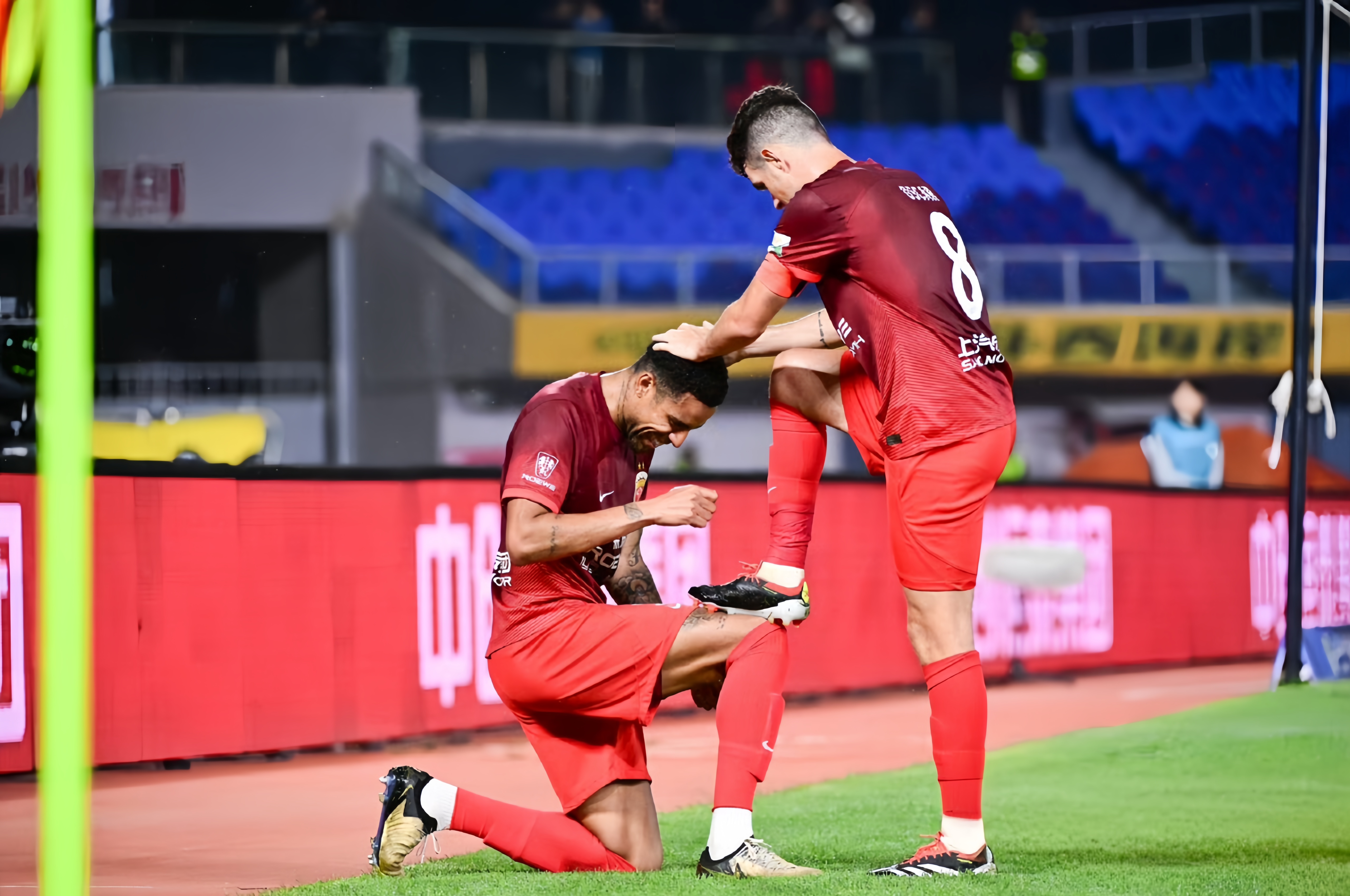 冲刺阶段广东宏远门线救险——法甲节点到来，话题不断，资深球员宣示担当的简单介绍-lol官方网站