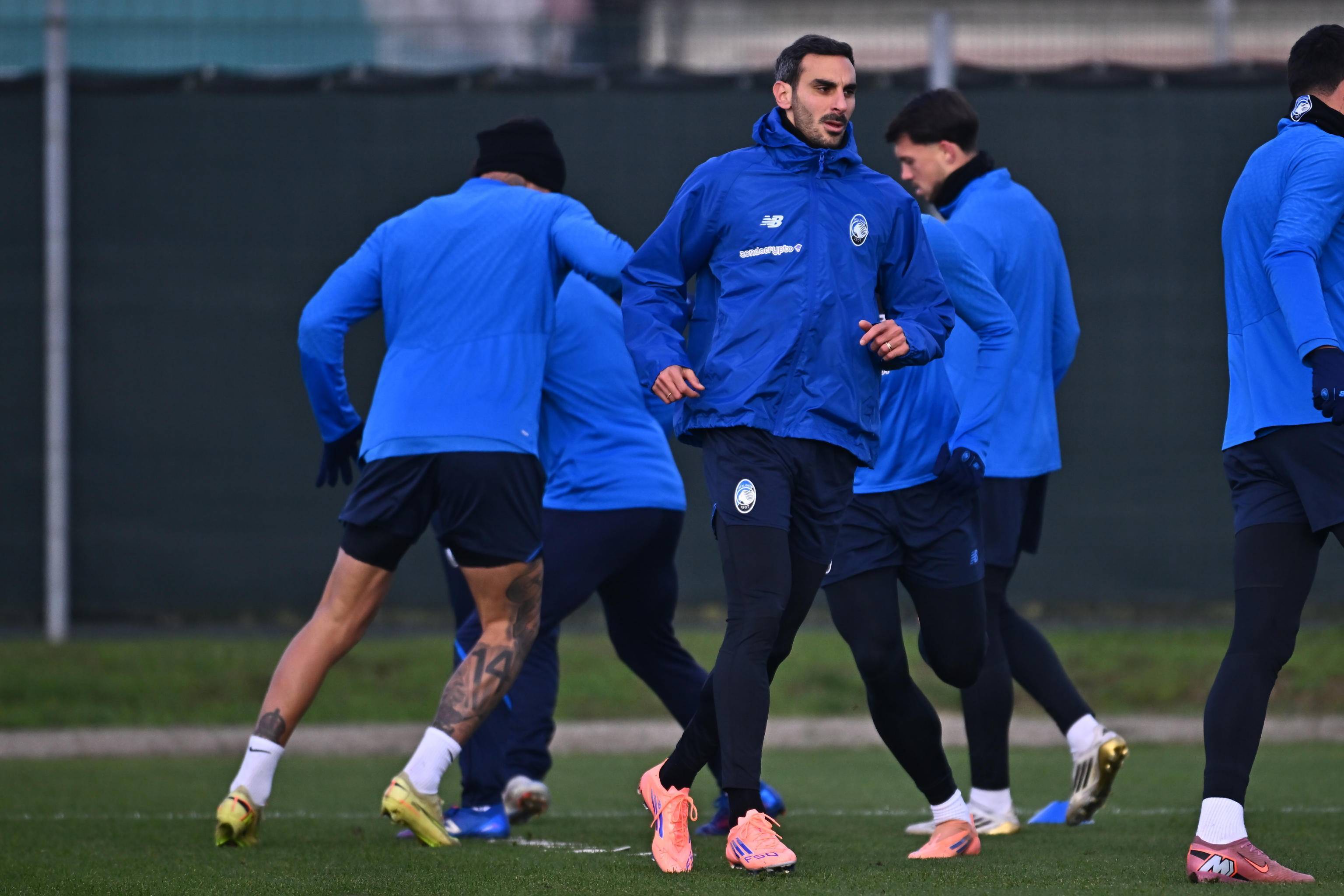 关键时刻新疆广汇备战欧冠，伤情更新细节曝光，媒体盛赞，身体对抗强度拉满 -英雄联盟下载