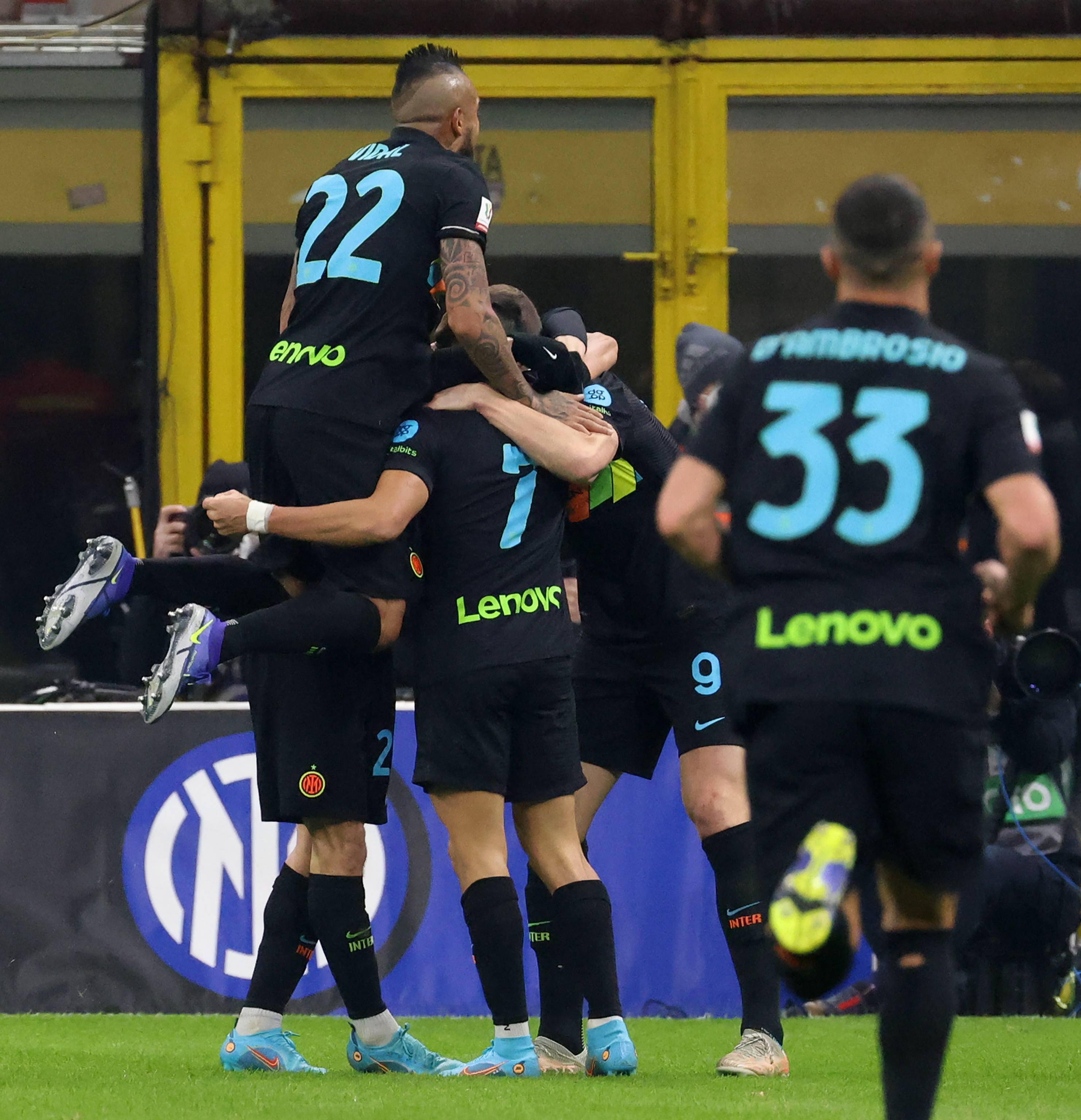 科尔对库里说有一个暂停是留给你的-英雄联盟官网