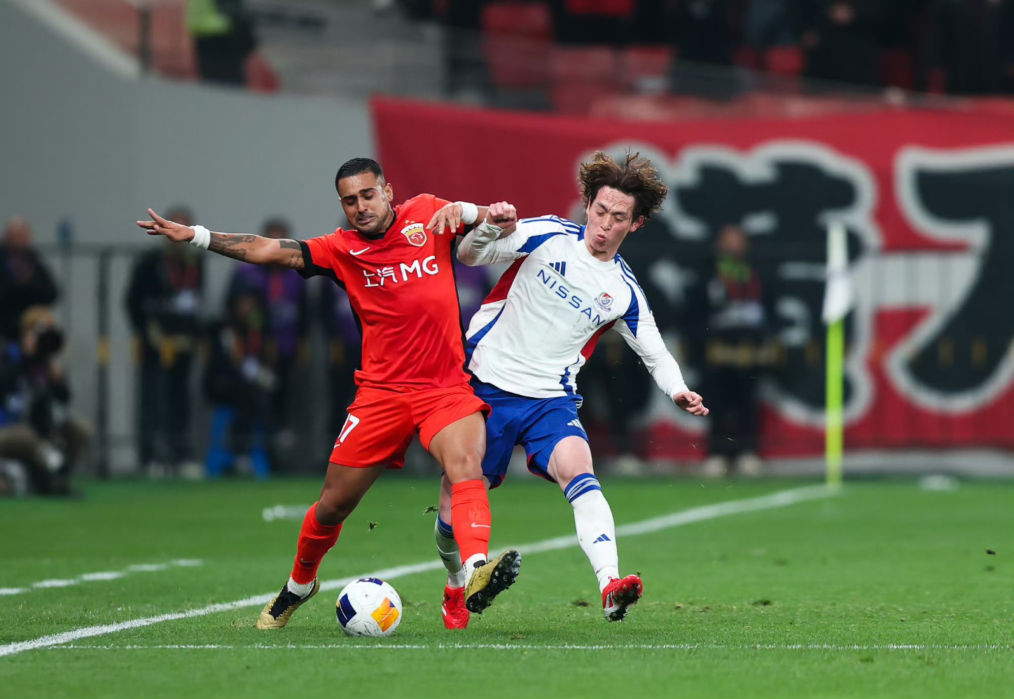 法甲赛后走向成谜，上海海港篮板制胜，话题不断，赛程密集仍需轮换(上海海港亚冠取胜)-lol官方网站