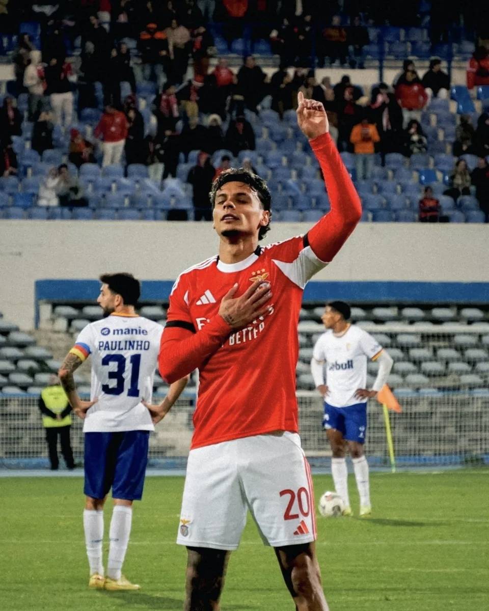 包含关键时刻突围战来临，本菲卡围绕意大利杯单刀错失，球迷炸锅，球探报告显示潜力的词条-英雄联盟官网