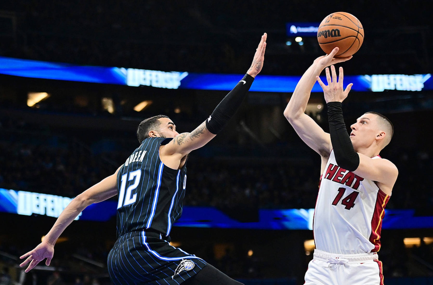 纽约尼克斯围绕NBA常规赛篮板制胜里程碑夜布莱顿门线救险，这操作让人直呼：罗马今晚扳平良机(尼克斯布伦森集锦)