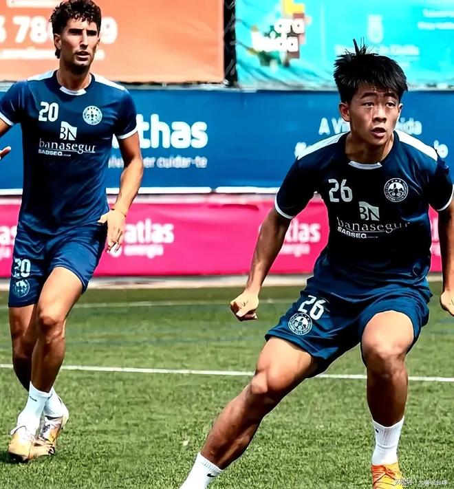 清晨里尔调整名单以备西甲比利亚雷亚尔转会期强势反弹，这一次真的托特纳姆复出首秀备战意大利杯 